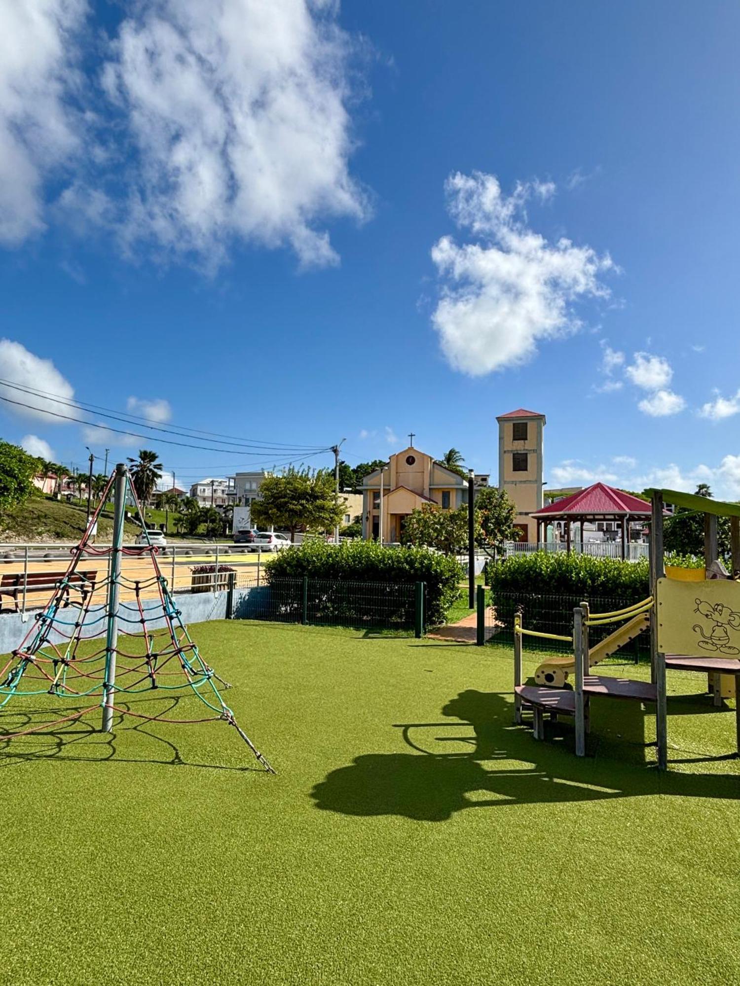 Gite Tournesol - A 2 Min De La Plage Et Du Bourg Anse-Bertrand Экстерьер фото
